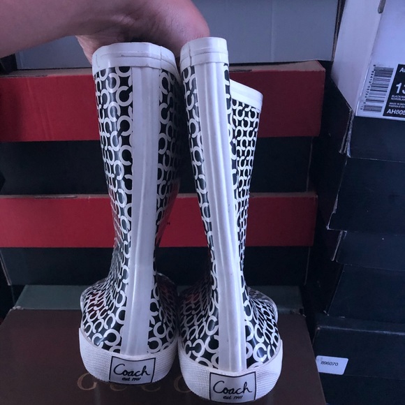 Coach boots - Picture 2 of 3